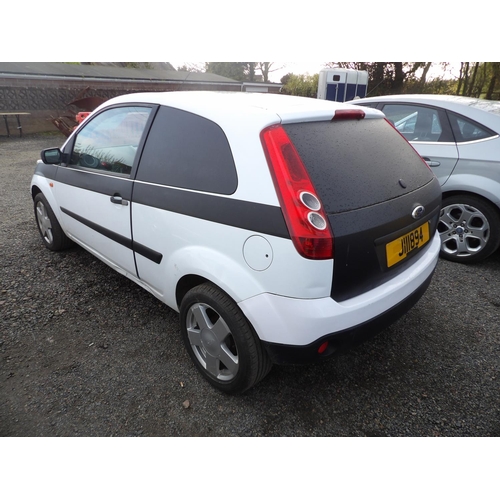 6 - A 2007 Ford Fiesta 1.4 TDCi small goods van J111894 (diesel/manual), odometer reading 80,480 miles