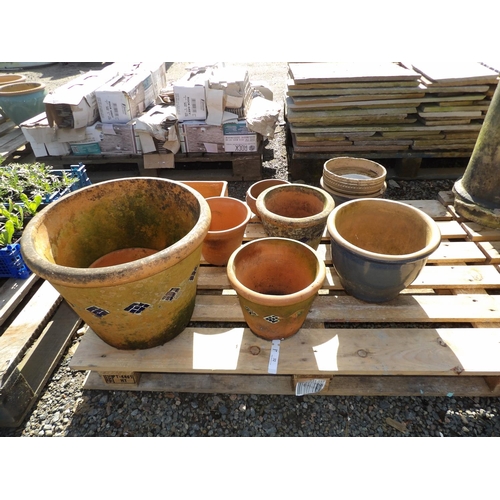 32 - Assorted terracotta and salt glazed pots and planters