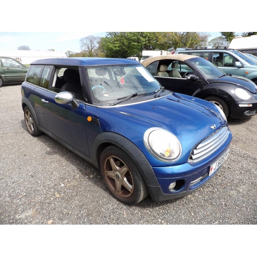 3 - A 2007 Mini Cooper Clubman 1.6 estate J60834 (petrol/automatic), odometer reading 68,373 miles