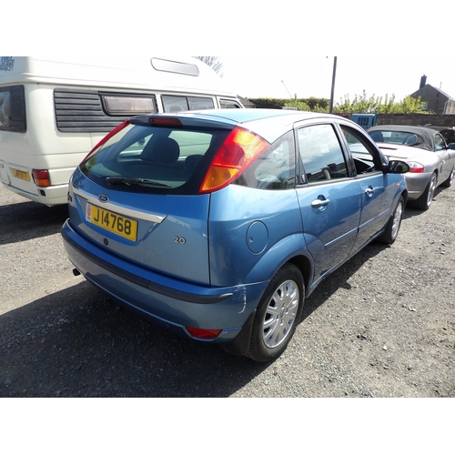 9 - A 2002 Ford Focus Ghia 2.0 five door hatchback J14768 (petrol/manual), odometer reading 40,968 miles