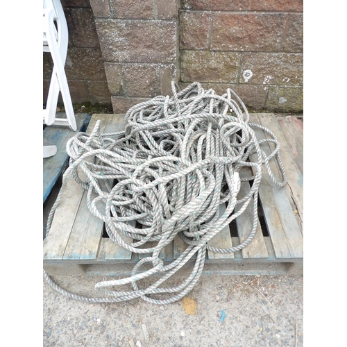 53 - A quantity of rope