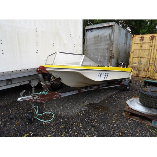 15 - JY855 - Piranha Dory sports/speedboat
Length 4.88m
Beam 1.83m