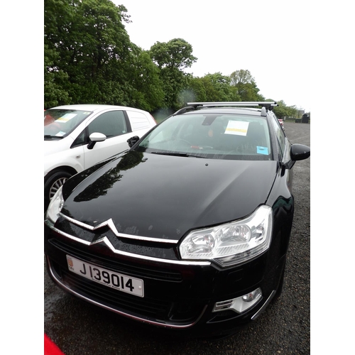 8 - A 2009 Citroen C5 VTR 2.0 estate (diesel/manual) J139014, odometer reading 93,348 miles - CV joints ... 