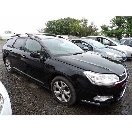 8 - A 2009 Citroen C5 VTR 2.0 estate (diesel/manual) J139014, odometer reading 93,348 miles - CV joints ... 