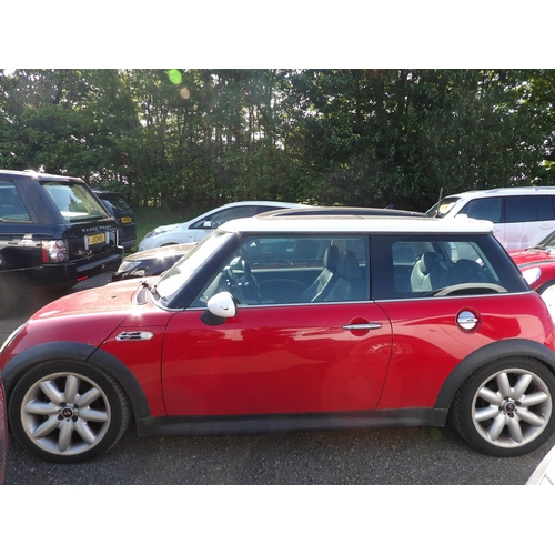 12 - A 2002 Mini Cooper S 1.6 three door hatchback J85298 (petrol/manual), odometer reading 56,389 miles