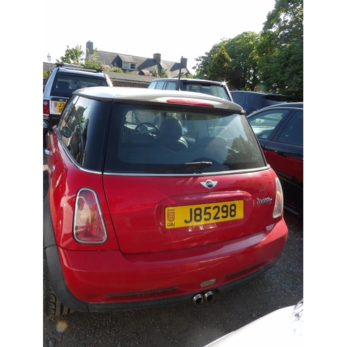 12 - A 2002 Mini Cooper S 1.6 three door hatchback J85298 (petrol/manual), odometer reading 56,389 miles