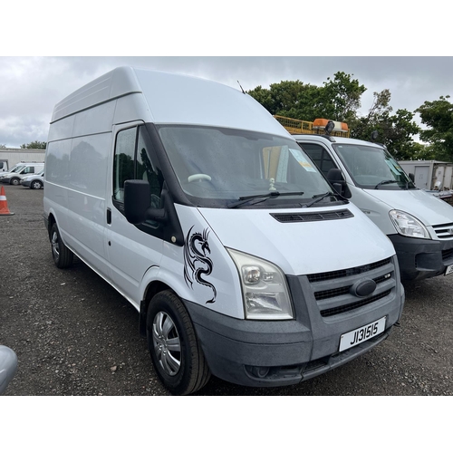 17 - A 2009 Ford Transit T350L 2.4 TDCi panel van J131515 (diesel/manual), odometer reading 85,964 miles ... 