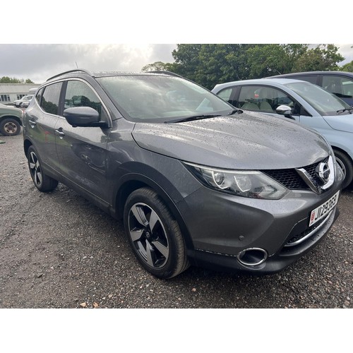 6 - A 2015 Nissan Qashqai Ntec+ 1.2 SUV J129369 (petrol/manual), odometer reading 36,015 miles