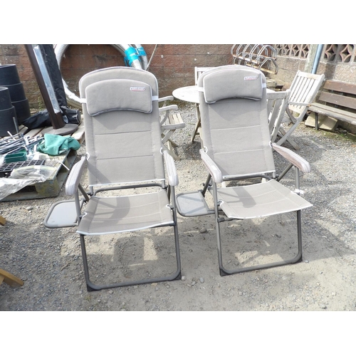 43 - A pair of Quest Elite folding leisure chairs