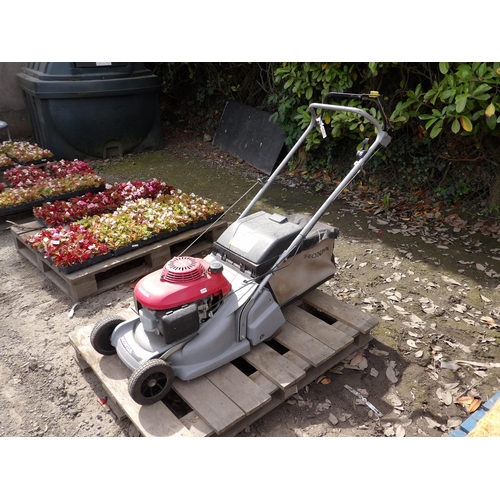 81 - A Honda HRB425C motor mower