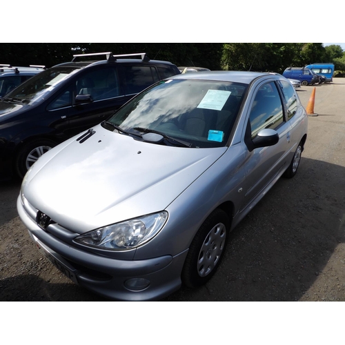 10 - A 2007 Peugeot 206 Look 1.4 three door hatchback J104317 (petrol/), odometer reading 112,616 miles