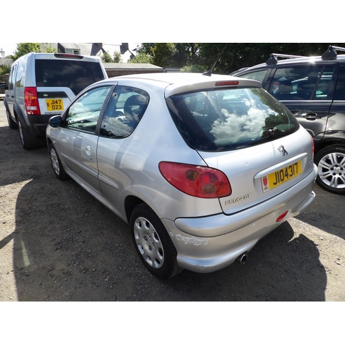 10 - A 2007 Peugeot 206 Look 1.4 three door hatchback J104317 (petrol/), odometer reading 112,616 miles