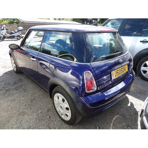 11 - A 2005 Mini One 1.6 three door hatchback J50504 (petrol/manual), odometer reading 55,722 miles - Dri... 