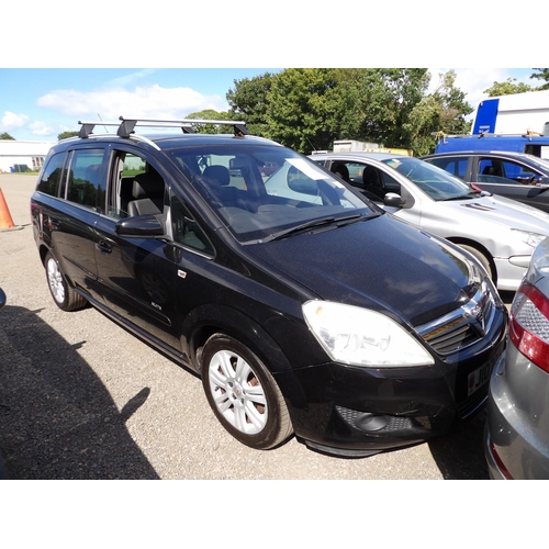 8 - A 2008 Vauxhall Zafira Elite VVT 1.8 MPV J107086 (petrol/manual), odometer reading 82,133 miles