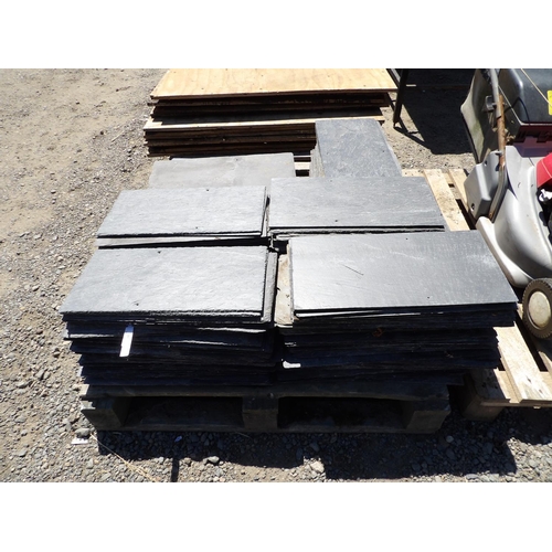 40 - A quantity of roofing slates