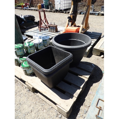 90 - Two pairs of black PVC planters