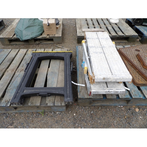 102 - Two aluminium folding work platforms together with two folding saw horses