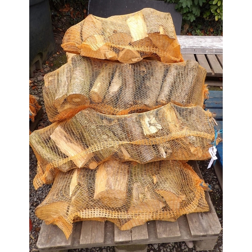 74 - A midi bulk bag of logs