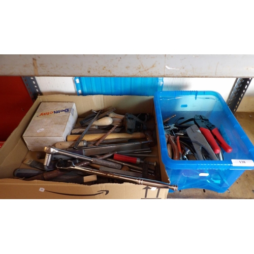 138 - An accumulation of hand tools