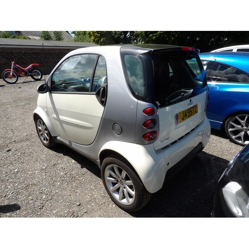 11 - A 2007 Smart City Passion 0.7 coupe J49572 (petrol/automatic), odometer reading 47,312 miles - front... 