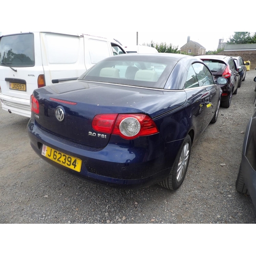 12 - A 2006 Volkswagen EOS 2.0 FSi convertible J62394 (petrol/manual), odometer reading 38,634 miles - el... 