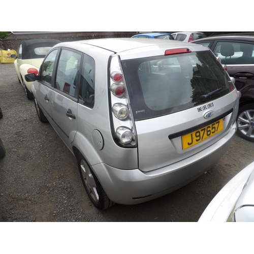 15 - A 2004 Ford Fiesta Zetec 1.4 five door hatchback J97657 (petrol/manual), odometer reading 93,725 mil... 