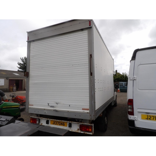 22 - A 2012 Citroen Relay 35 2.2 HDi Luton van J137046 (diesel/manual), odometer reading 155,913 miles