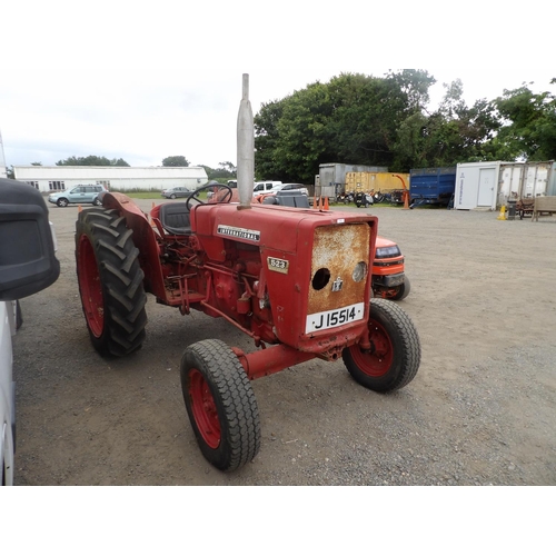 24 - An International Harvester 523 52hp two wheel drive tractor J15514 - 6,443 hours