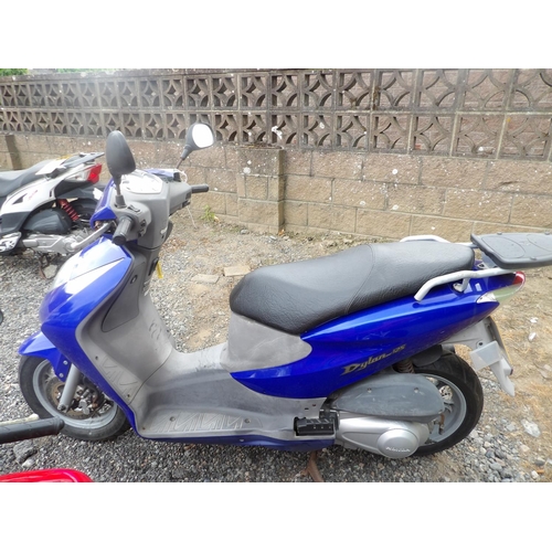 3 - A 2003 Honda Dylan SES 125 scooter J36620, odometer reading 7,390 miles