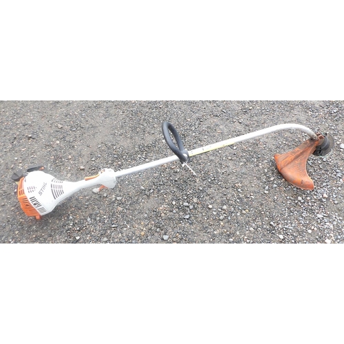 103 - A Stihl FS46 pole strimmer and accessories