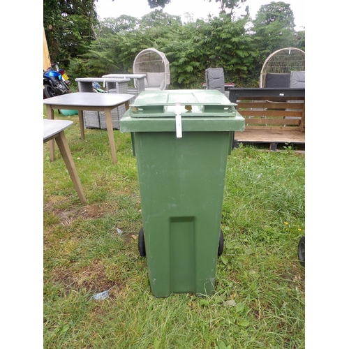 35 - A green PVC wheelie bin