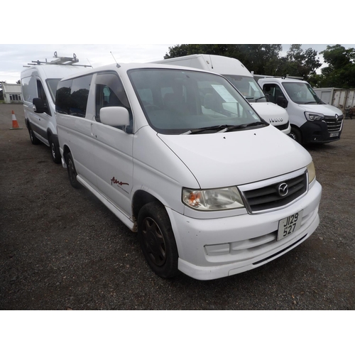 11 - A 2001 Mazda Bongo Friendee 2.0 MPV J129527 (petrol/automatic), odometer reading 57,392 miles