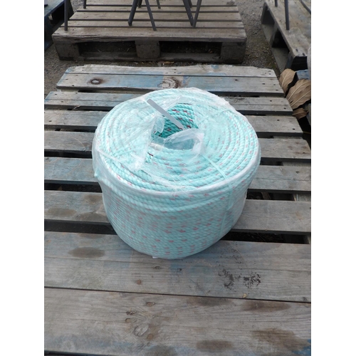 108 - A coil of Gaelforce polysteel 10mm rope (220m)