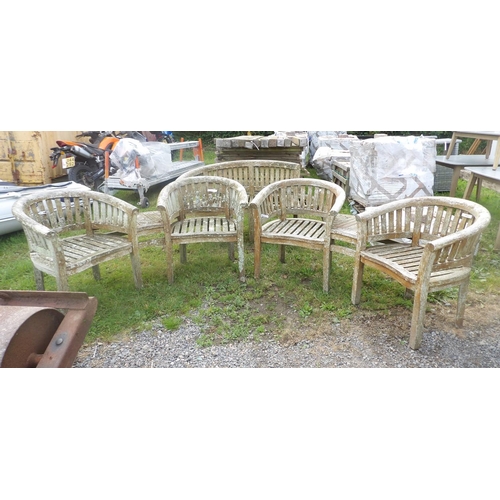 25 - A pair of Lindsey Plantation Teak twin garden seats together with a matching bench (bench a/f)