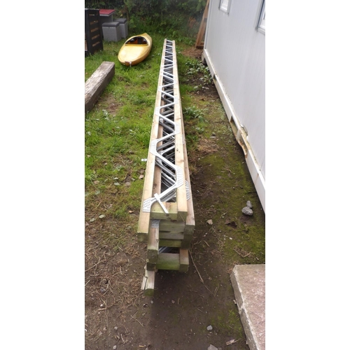 36 - Five metal web joists 5.4m x 22.5cm