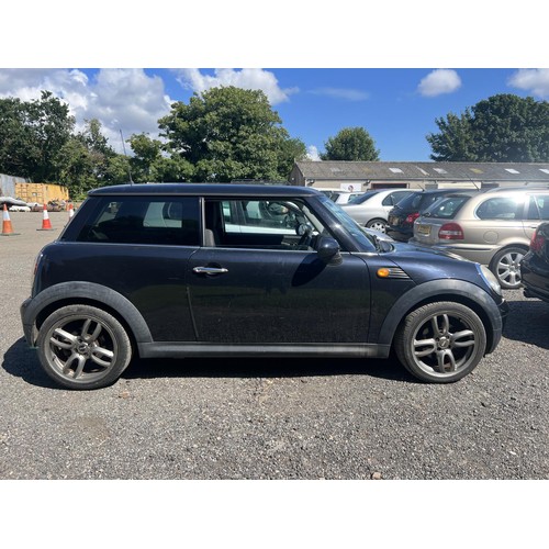 5 - A 2008 Mini One 1.4 three door hatchback J78216 (petrol/manual), odometer reading 57,005 miles