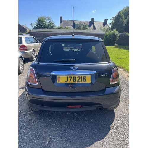 5 - A 2008 Mini One 1.4 three door hatchback J78216 (petrol/manual), odometer reading 57,005 miles