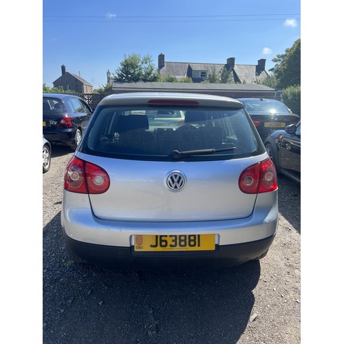 7 - A 2004 Volkswagen Golf S 1.6 FSi five door hatchback J63881 (petrol/manual), odometer reading 88,531... 