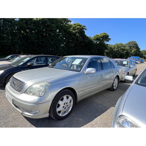 10 - A 2001 Lexus LS430 4.3 four door saloon J67060 (petrol/automatic), odometer reading 47,851 miles