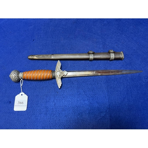 366 - A World War II German Luftwaffe Officer's dagger and scabbard by Soligen