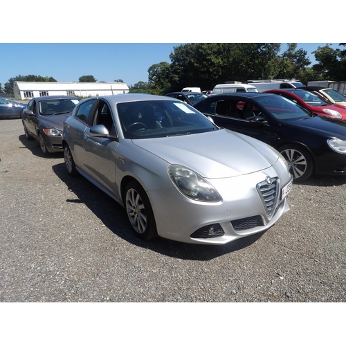 5 - A 2011 Alfa Romeo Giulietta Veloce 1.6 JTDM-2 five door hatchback J39313 (diesel/manual), odometer r... 