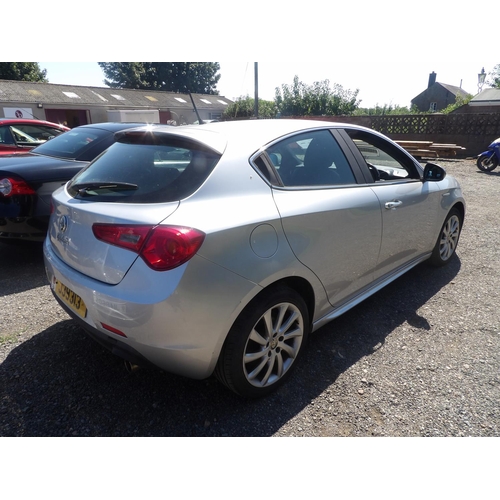 5 - A 2011 Alfa Romeo Giulietta Veloce 1.6 JTDM-2 five door hatchback J39313 (diesel/manual), odometer r... 