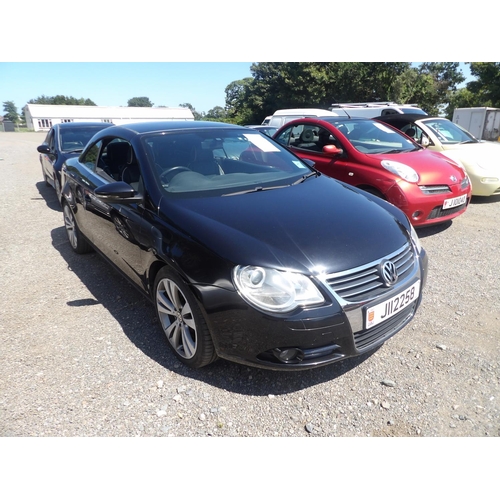 7 - A 2010 Volkswagen EOS Individual 2.0 TDi DSG convertible J112258 (diesel/automatic), odometer readin... 