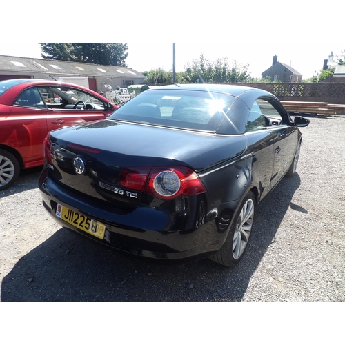7 - A 2010 Volkswagen EOS Individual 2.0 TDi DSG convertible J112258 (diesel/automatic), odometer readin... 
