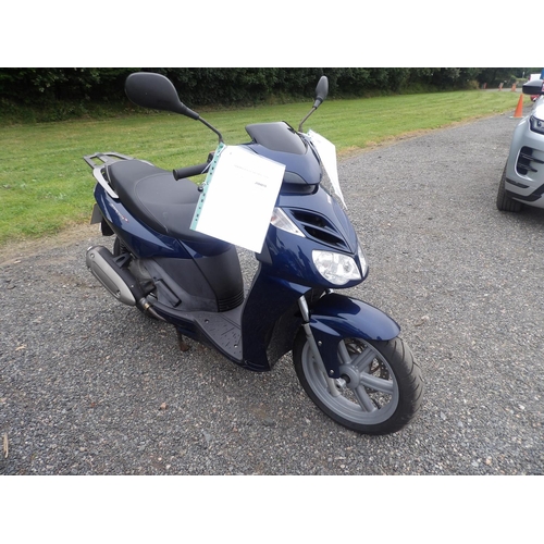 3 - A 2009 Aprilia Sport City Cube 125 scooter J104010, odometer reading 976 miles only - current DVS Ce... 