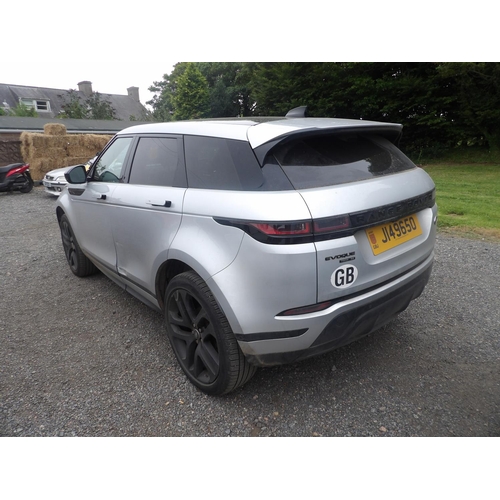 4 - A 2020 Range Rover Evoque P200 SE 2.0 SUV J149650 (petrol/automatic), odometer reading 18,470 miles ... 