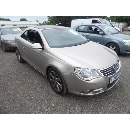 6 - A 2007 Volkswagen EOS Sport 2.0T FSi convertible J99532 (petrol/automatic), odometer reading 44,427 ... 