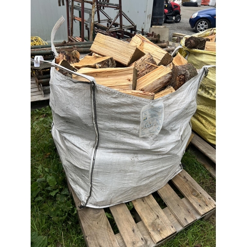 Lot 32        