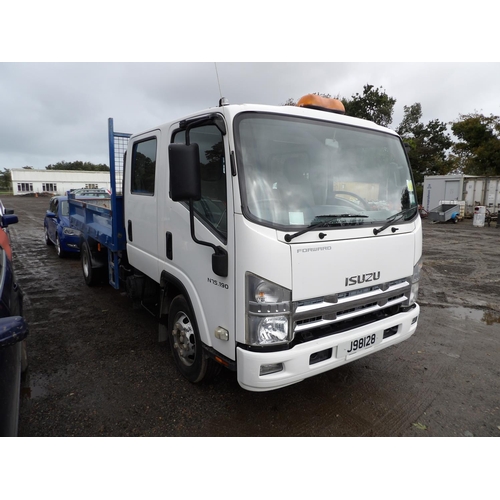 19 - A 2013 Isuzu Forward NPR-7 Euro V 5.2 TDi crew cab tipper J98128 (diesel/manual), odometer reading 3... 