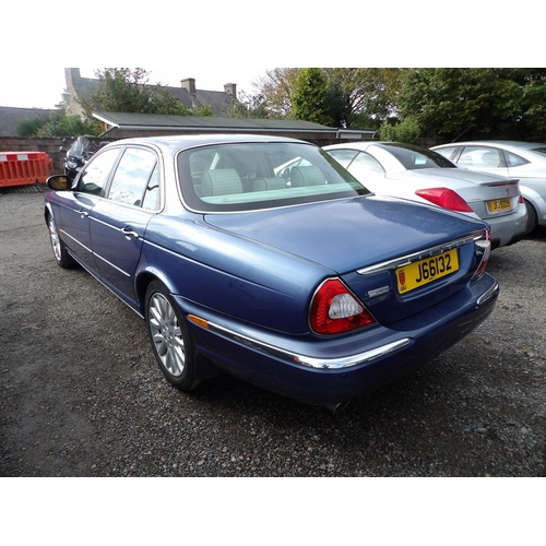 14 - A 2004 Jaguar XJ 4.2 V8 SE four door saloon J66132 (petrol/automatic), odometer reading 53,174 miles